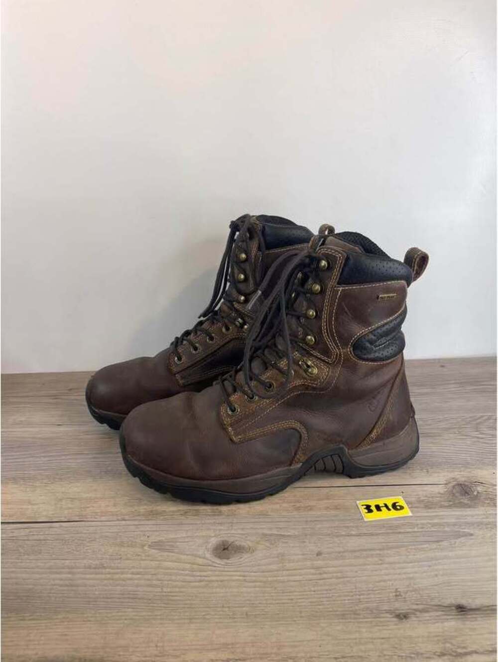 Cabela’s Men’s Dry-Plus 8" Leather Hunting Work Boots 10.5 EE Wide Brown 2565071